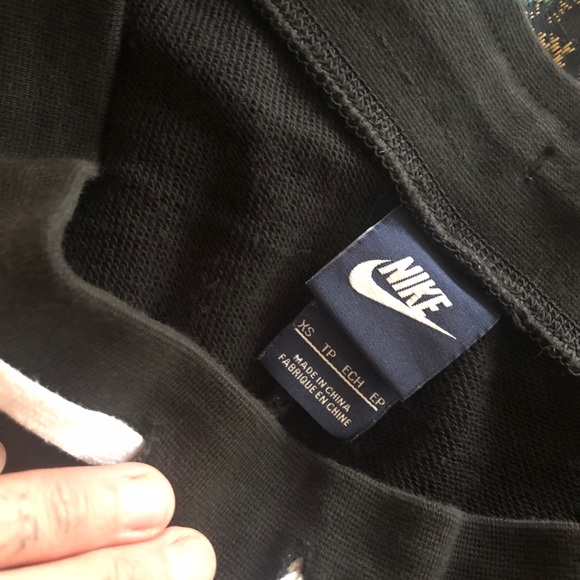 Nike capri joggers women’s Sz.Xs - Picture 4 of 4